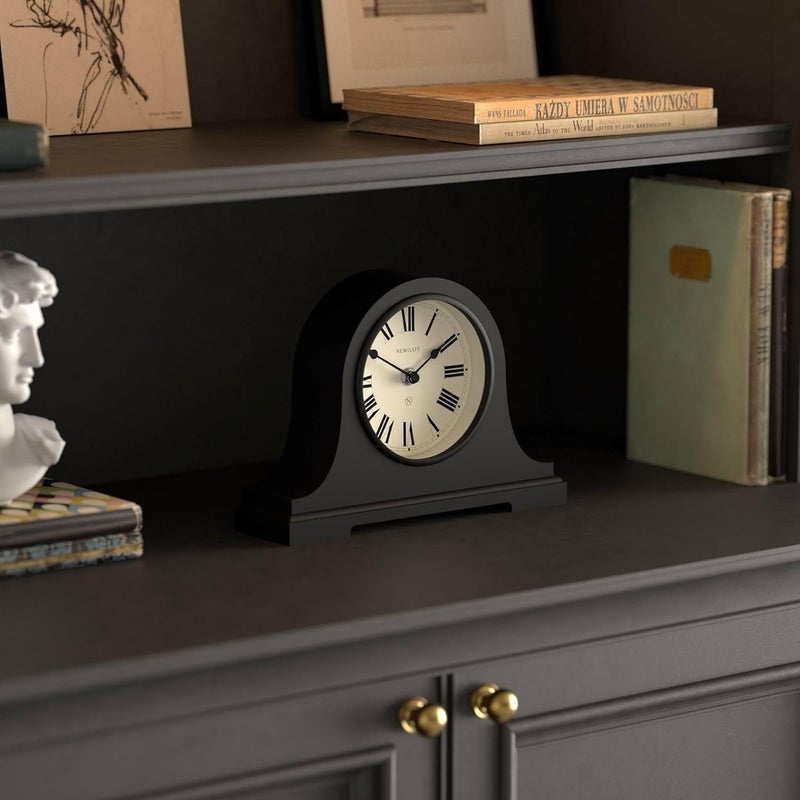 NEWGATE ساعة mantel من ® برودواي | تصميم كلاسيكي على شكل قبعة نابليون | أسود | أرقام رومانية | نمط تقليدي للمكتب، الطاولة، الرف أو بجانب السرير - Image 5